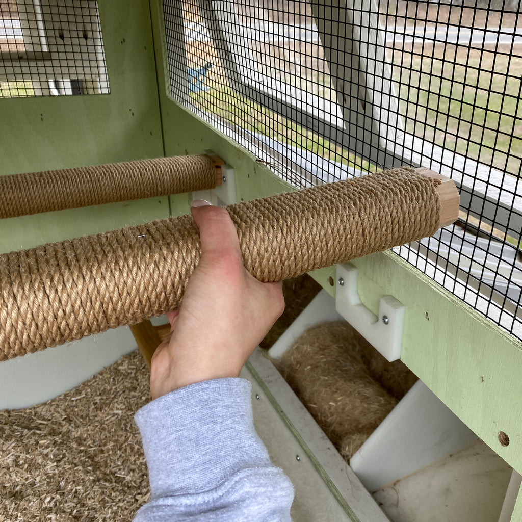 Chicken Roping Rope-Wrapped Roost Bar: Comfort for Happy Chickens