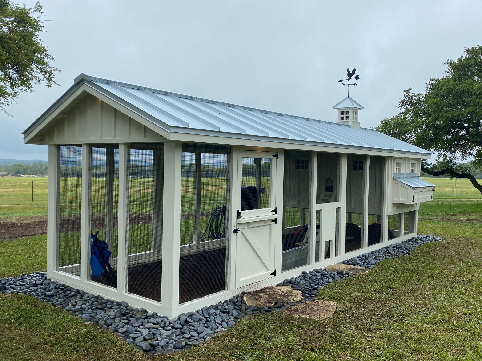 8x24 Carolina Coop with Dutch door and cupola